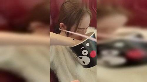 黑龙江女孩吃瓜视频,揭秘东北美食文化魅力