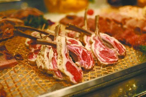 刘大瓜吃烤羊肉视频在线观看,在线观看，味蕾盛宴