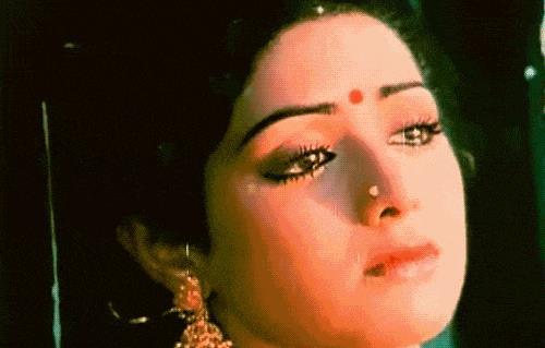 女王哭吃瓜视频,一场意外的“哭吃瓜”视频引发全网热议